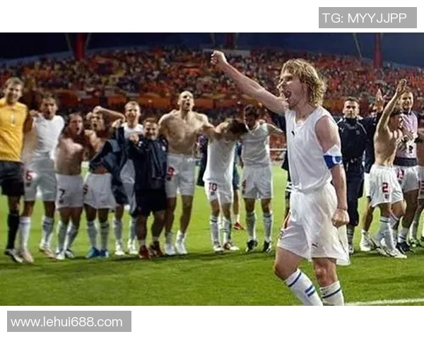 香港足球历史上的传奇明星与他们的辉煌成就回顾 香港足球历史上的传奇明星与他们的辉煌成就回顾